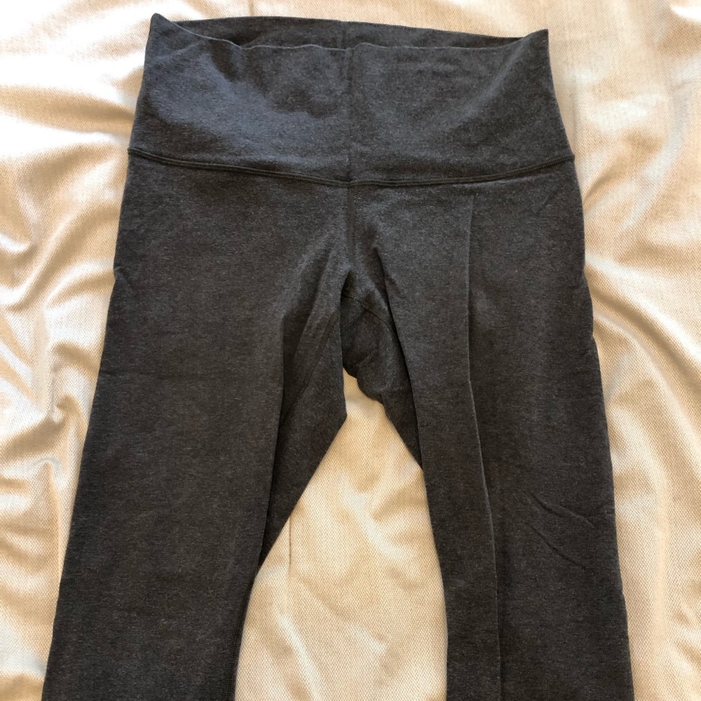 Lululemon Grey High Waisted Wunder Under Crops